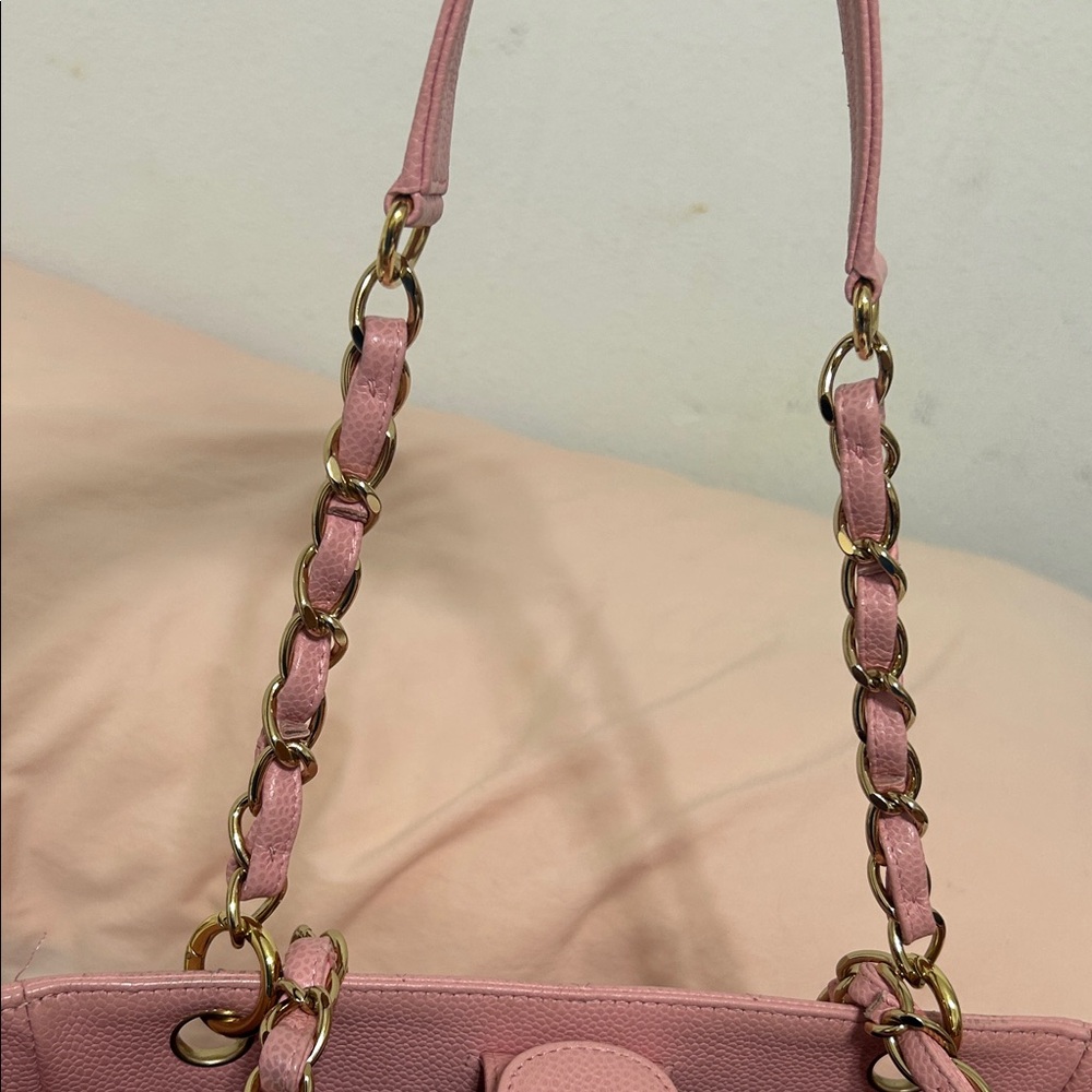 Chanel Pink Quilted Shoulder Bag - Picture 5 of 16
